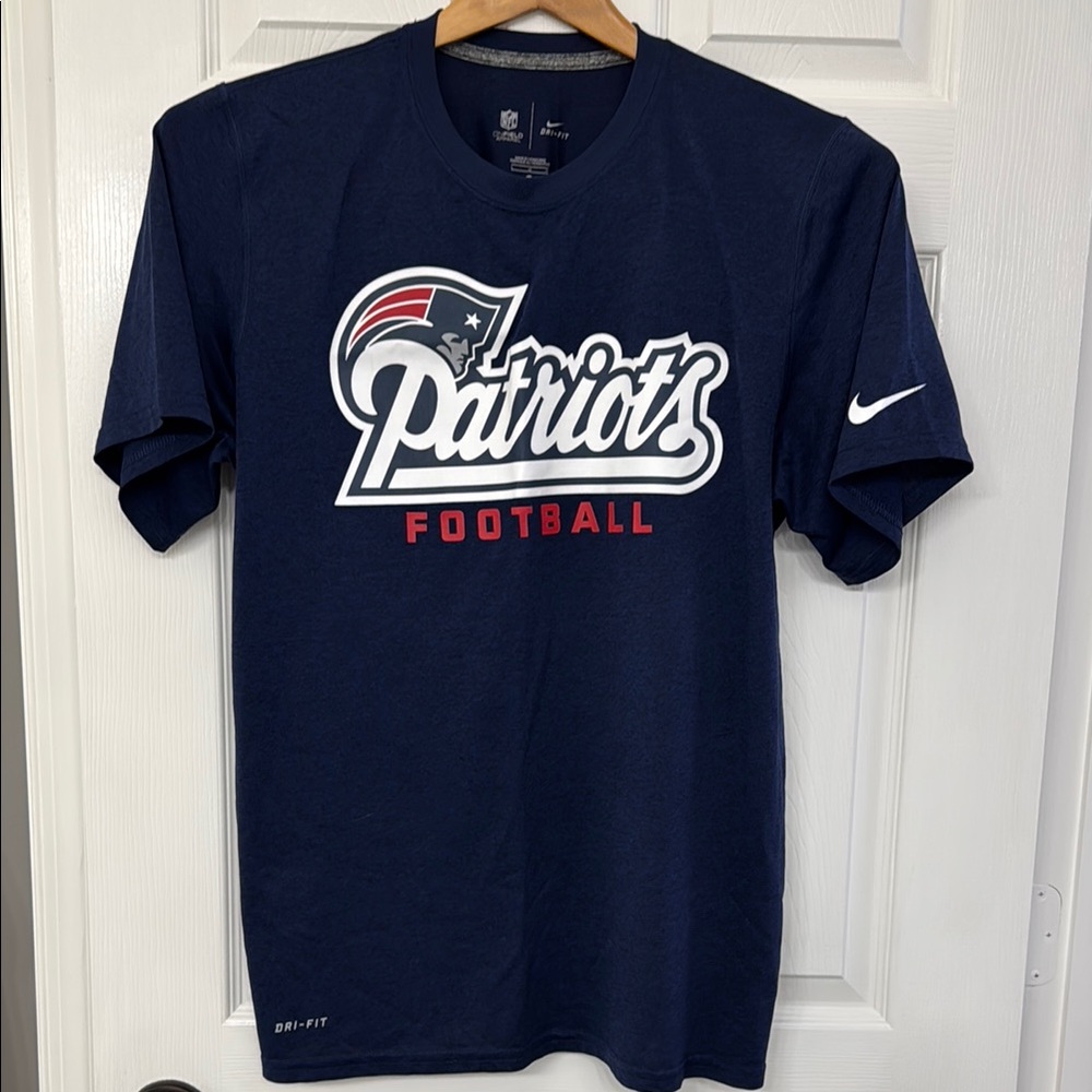 Men’s L Nike Dri-Fit Navy Patriots T-Shirt